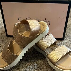 Cynthia Rowley Rose Gold Sandals with Slip-On Design size 8 toddler